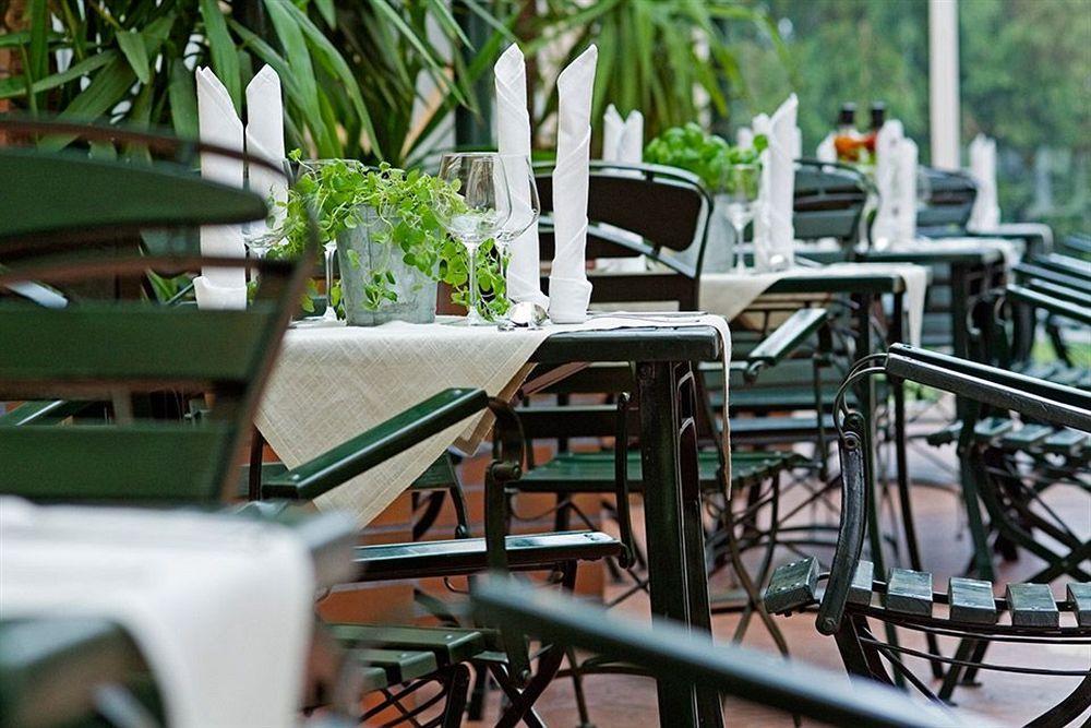 Park Hotel Tryszczyn Eksteriør billede