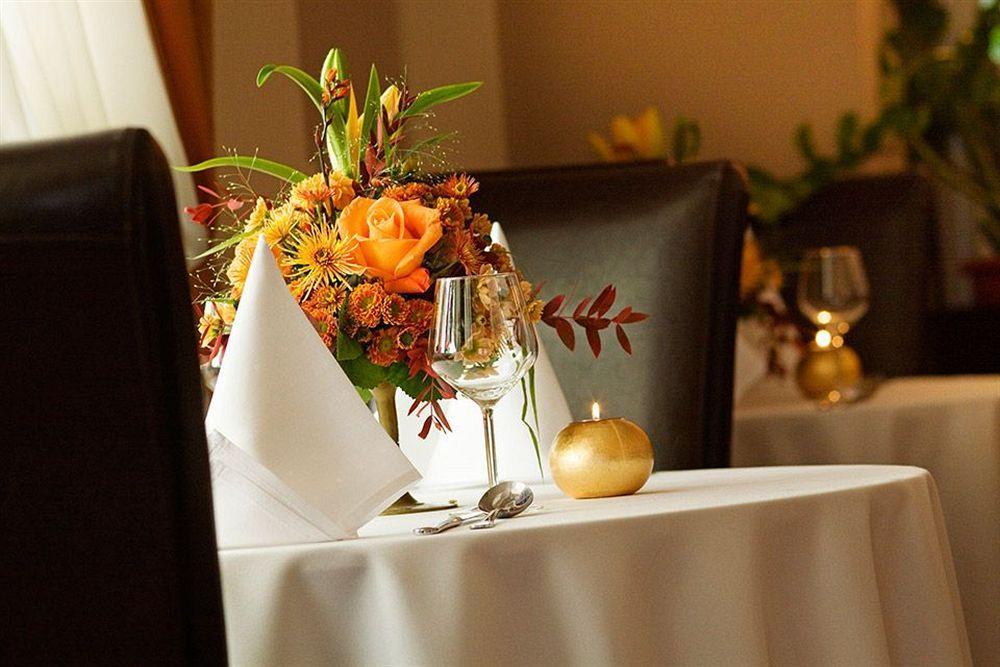 Park Hotel Tryszczyn Eksteriør billede